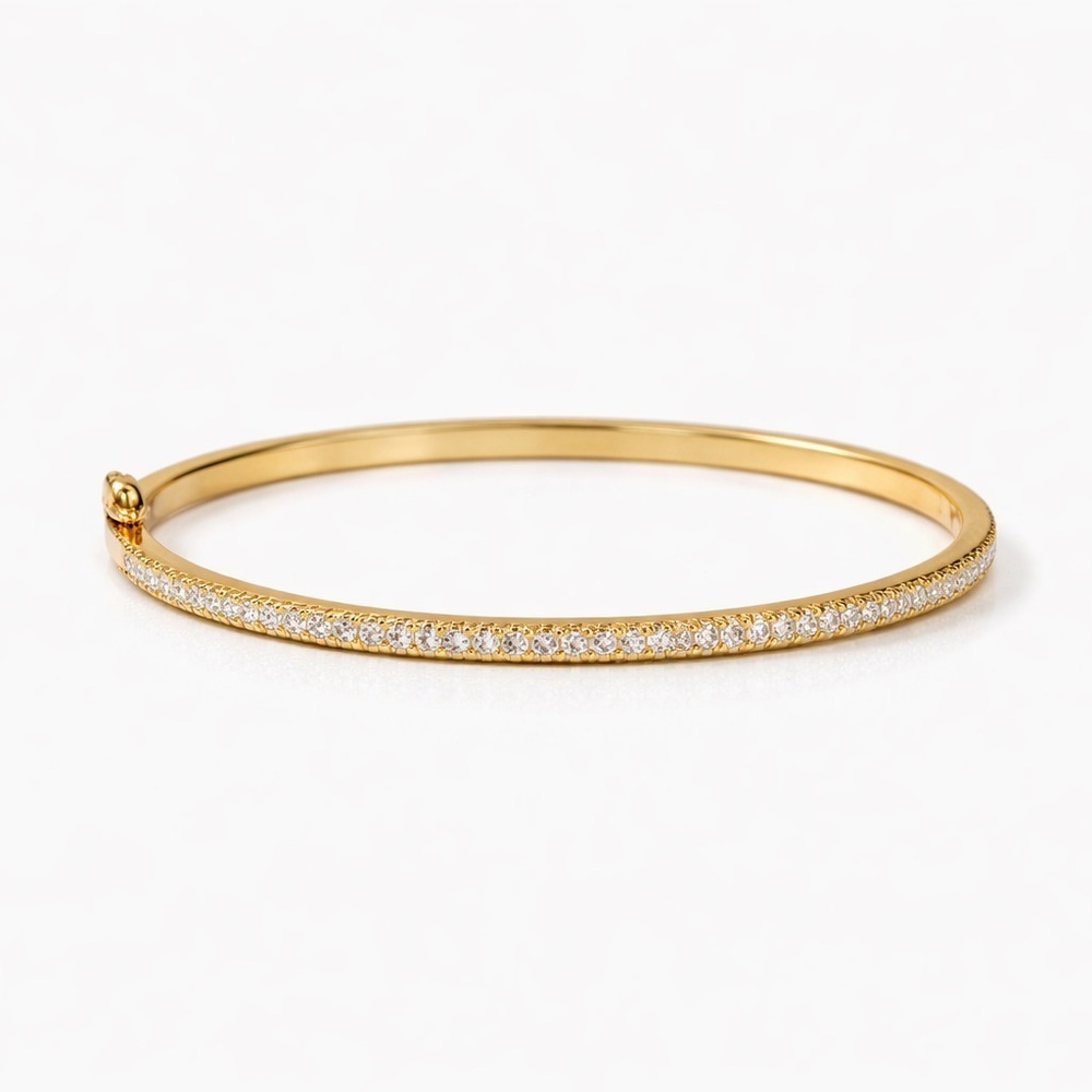 ⚜️Classic  Minimalist Gold Bracelet With Zirconia